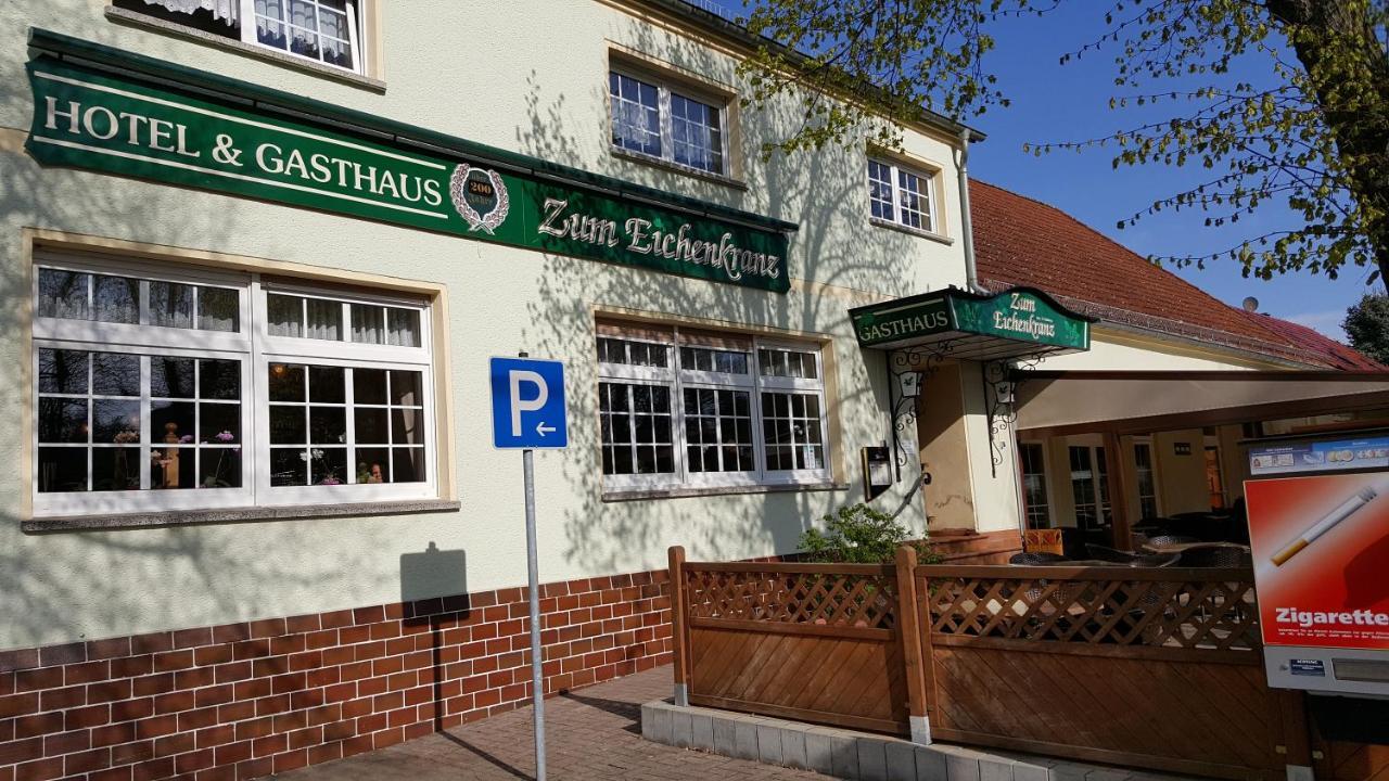 Hotel & Gasthaus Zum Eichenkranz 卢肯瓦尔德 外观 照片