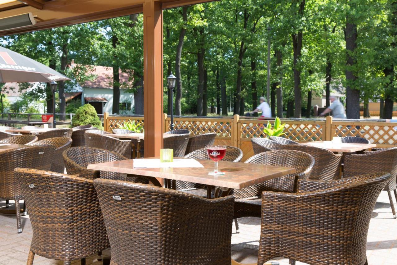 Hotel & Gasthaus Zum Eichenkranz 卢肯瓦尔德 外观 照片