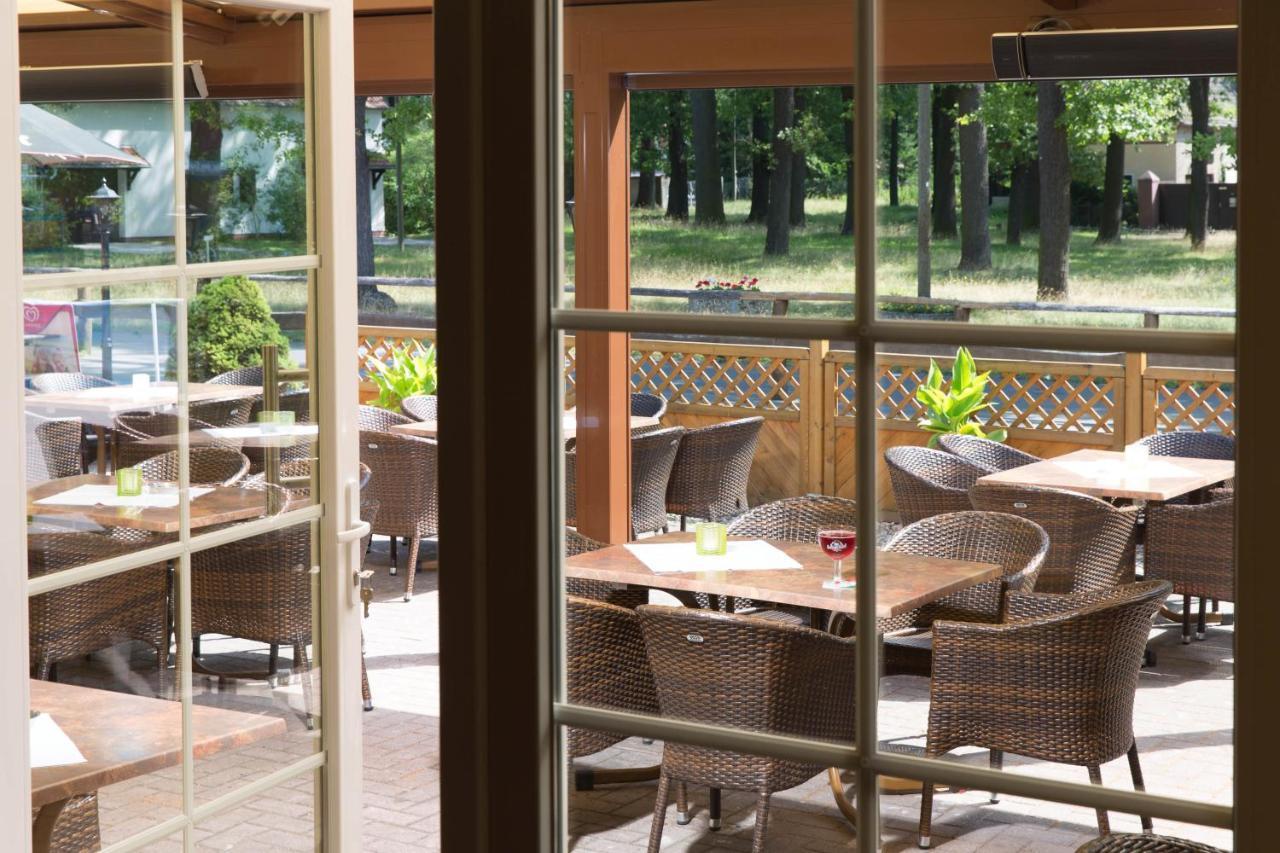 Hotel & Gasthaus Zum Eichenkranz 卢肯瓦尔德 外观 照片